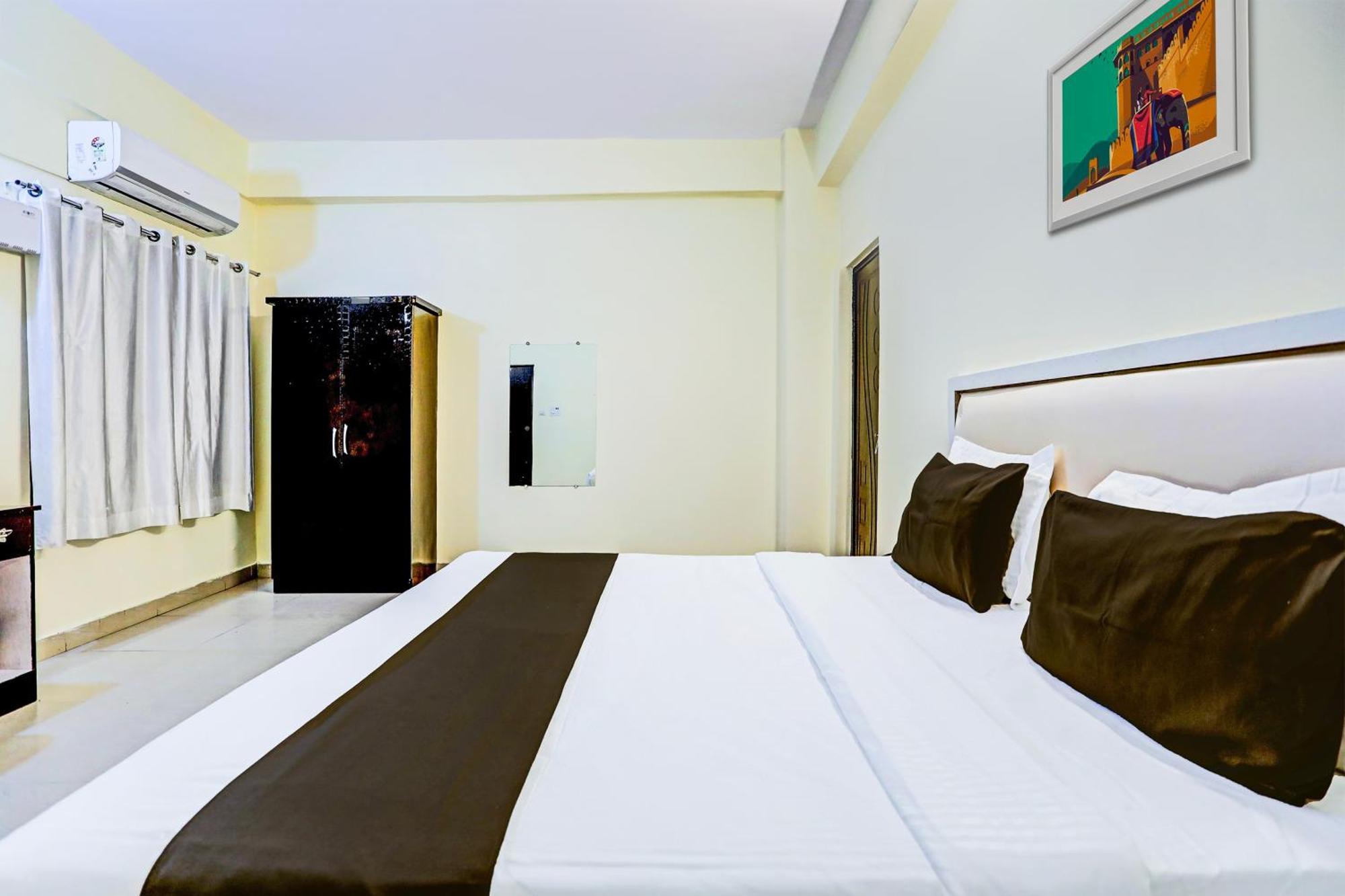 Super Hotel O Hyderabad Gate Iit Bhu Kakarmatha Экстерьер фото