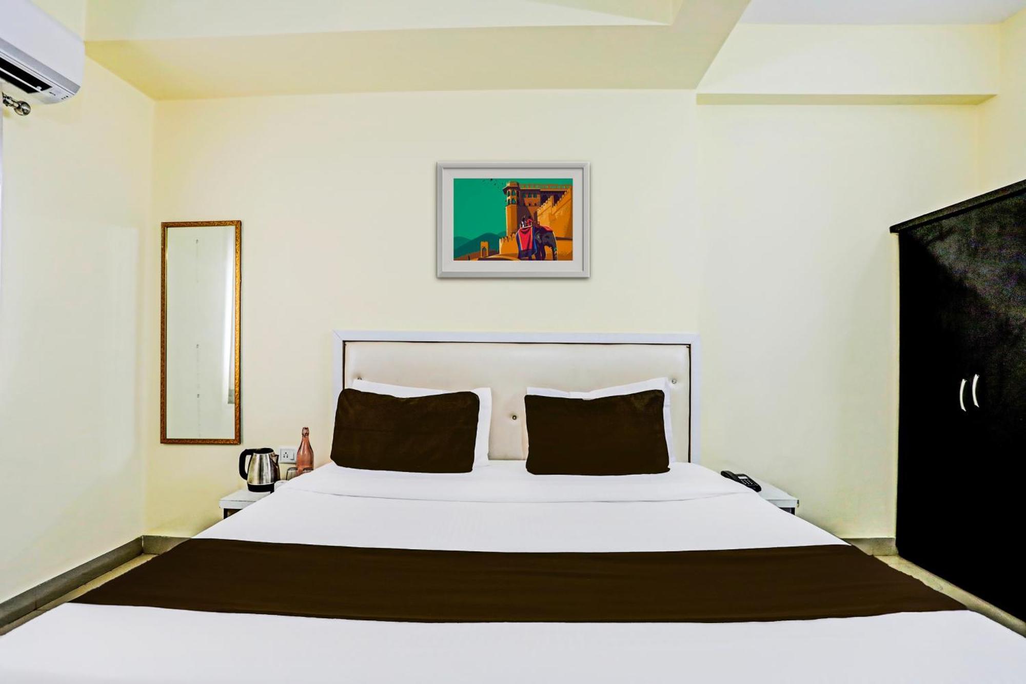 Super Hotel O Hyderabad Gate Iit Bhu Kakarmatha Экстерьер фото