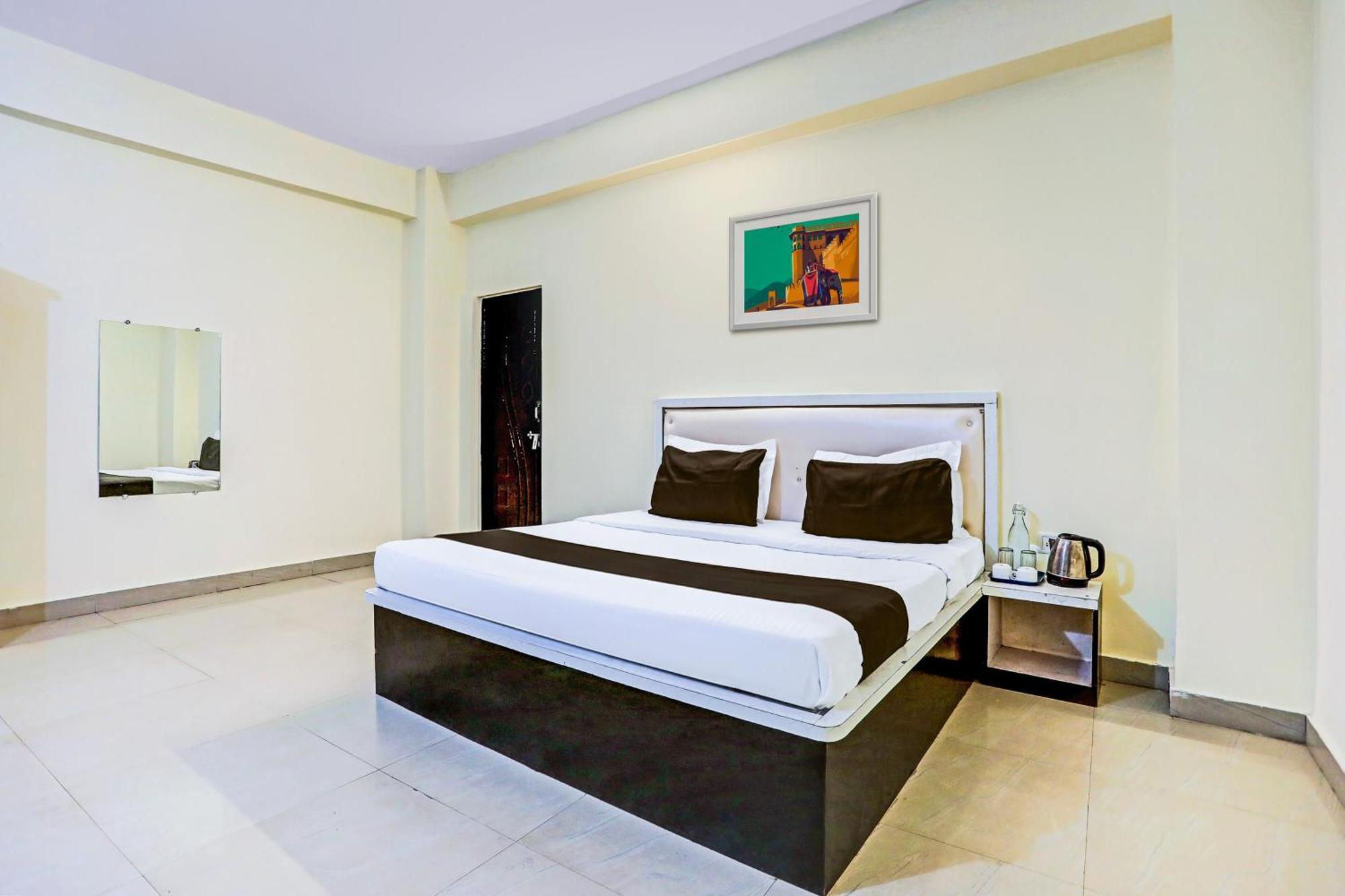 Super Hotel O Hyderabad Gate Iit Bhu Kakarmatha Экстерьер фото