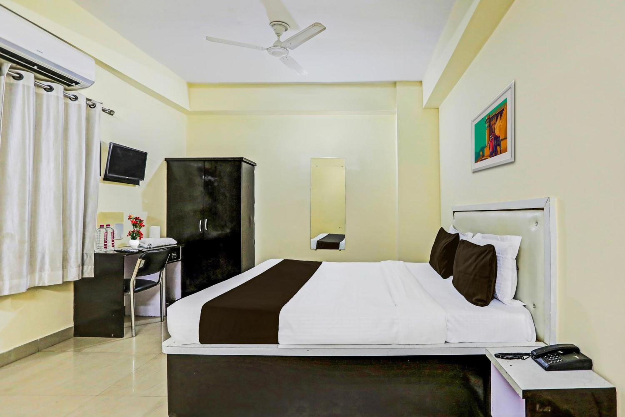 Super Hotel O Hyderabad Gate Iit Bhu Kakarmatha Экстерьер фото