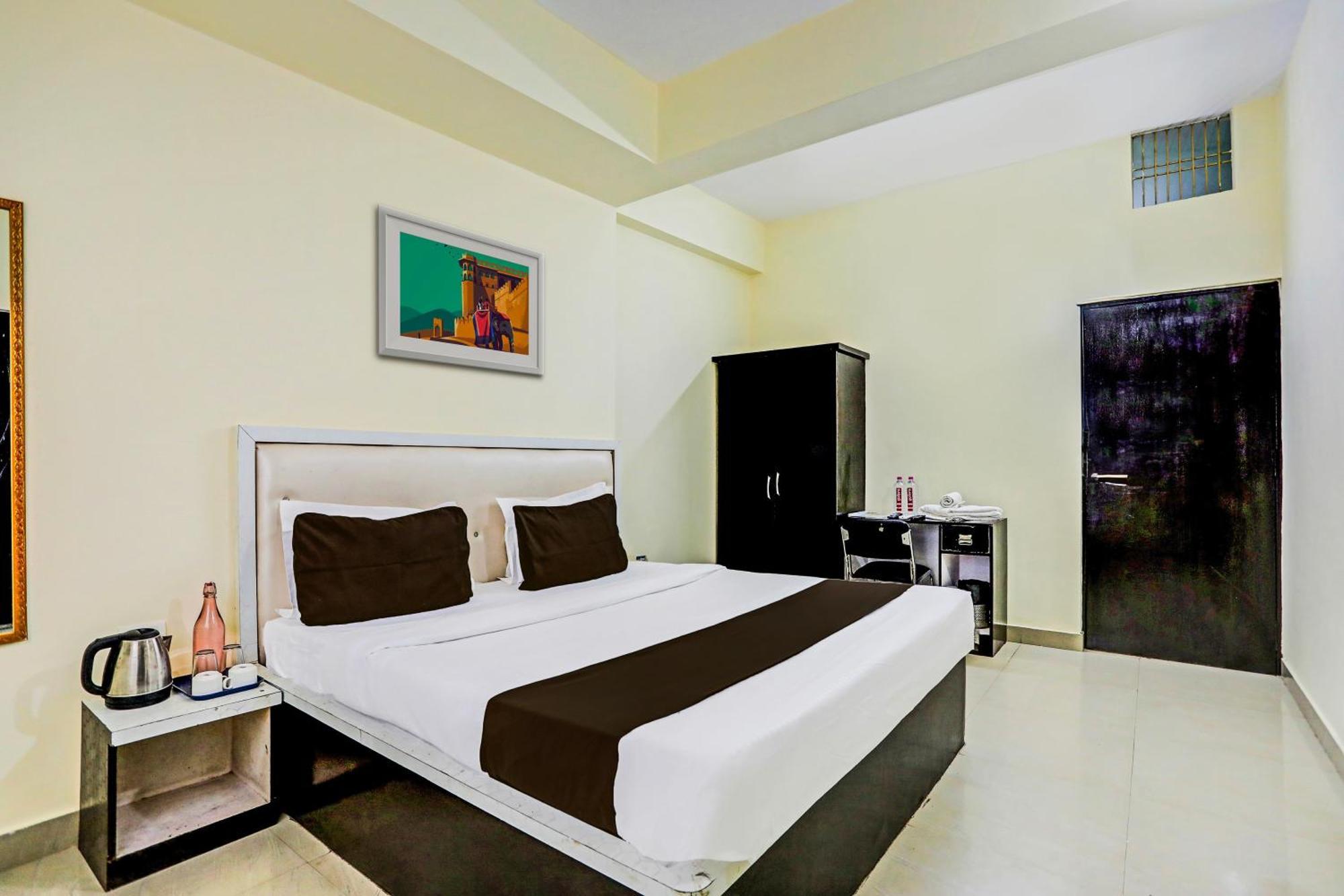 Super Hotel O Hyderabad Gate Iit Bhu Kakarmatha Экстерьер фото