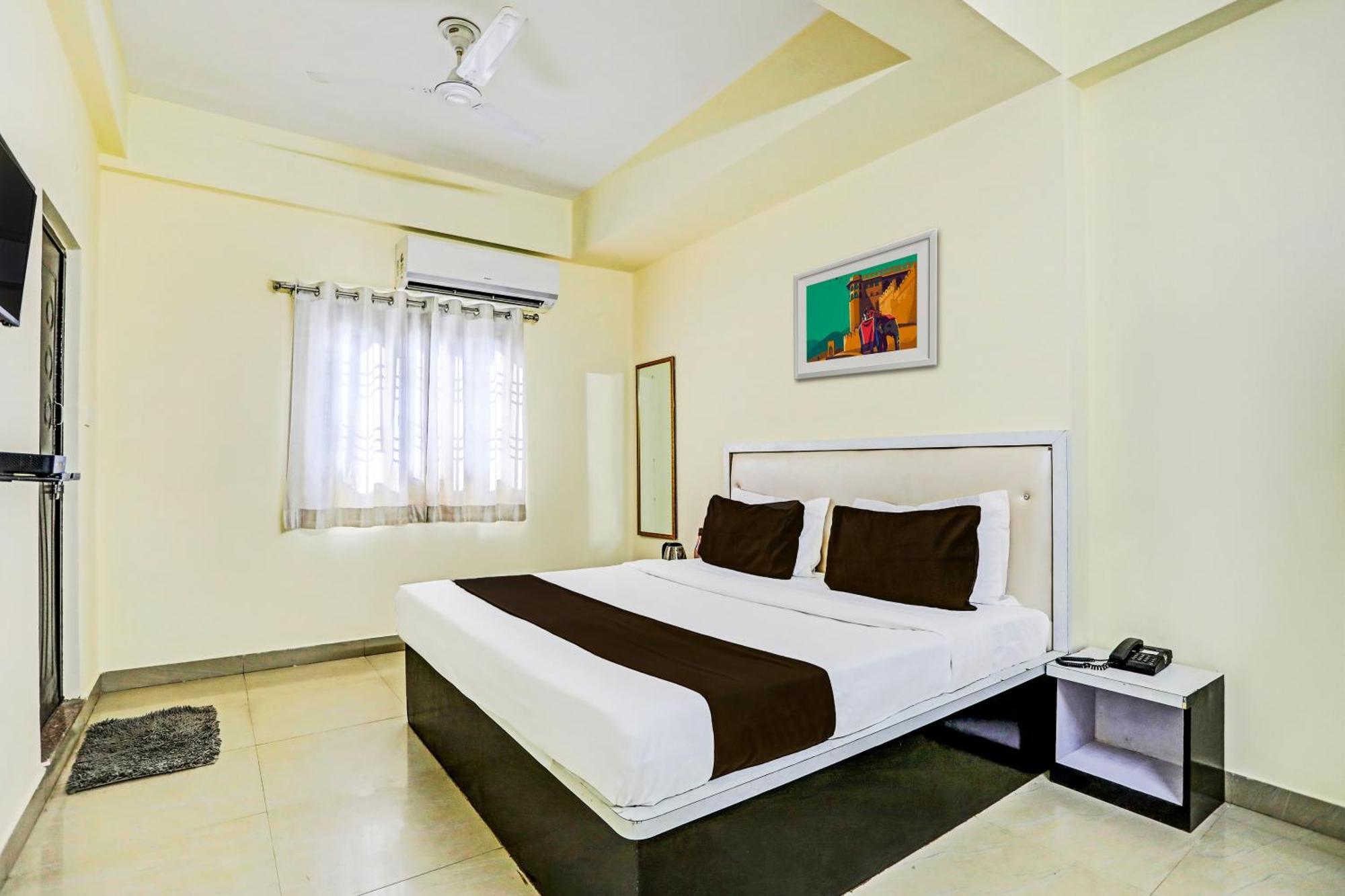 Super Hotel O Hyderabad Gate Iit Bhu Kakarmatha Экстерьер фото