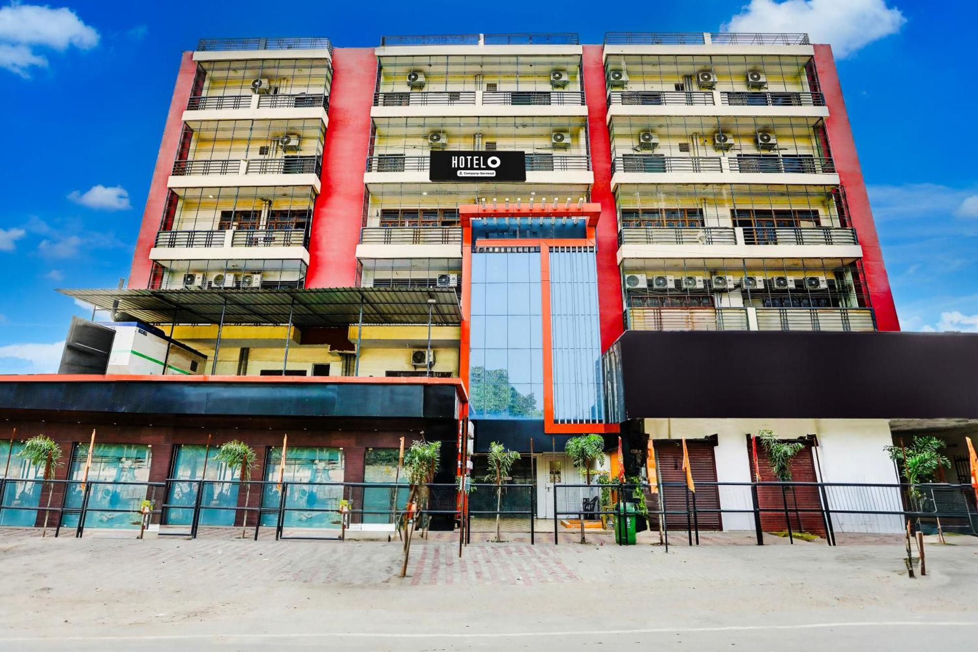 Super Hotel O Hyderabad Gate Iit Bhu Kakarmatha Экстерьер фото